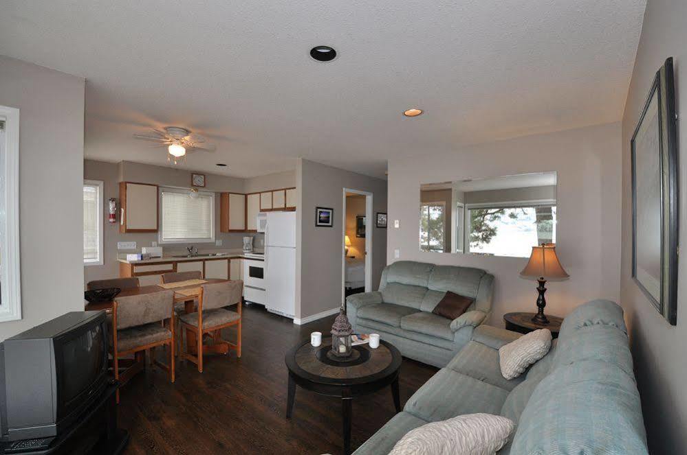 Seclusion Bay Resort West Kelowna Exteriör bild